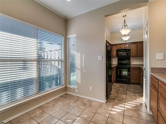 2nd image of 2740 Silver Creek Dr APT 120
