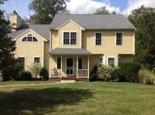 105 Regent Ct, Swansea, MA 02777