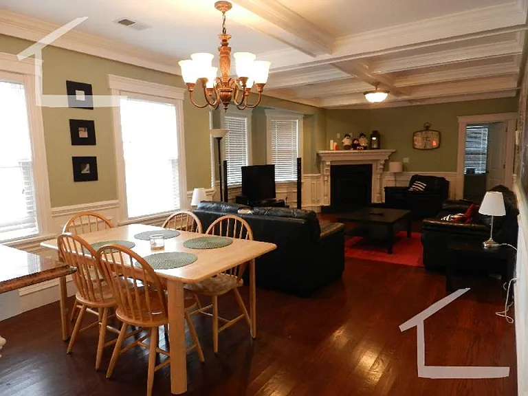 129 Nonantum St #2E — Photo 16