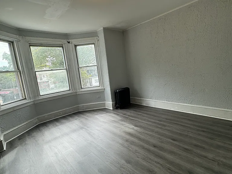 4660 Castor Ave #2 — Photo 6