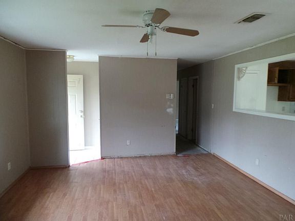 3rd image of 9836 Ginko Dr