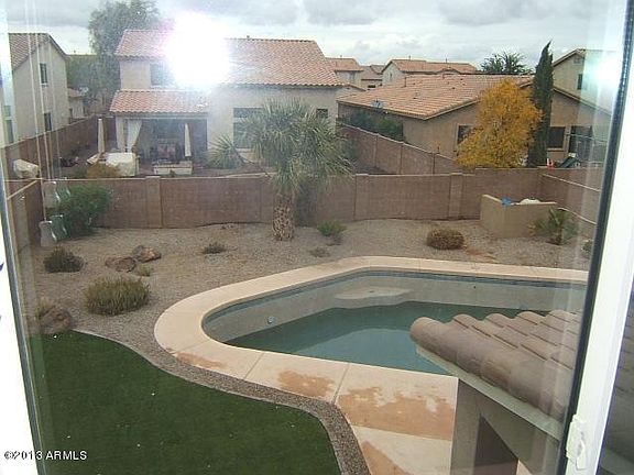 5th image of 540 E Harold Dr
