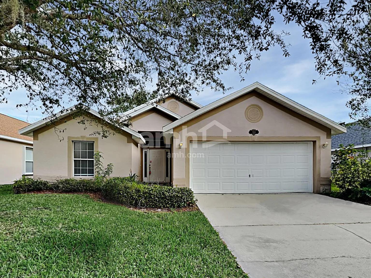 3 bed, 2.0 bath, 1627 sqft, $2,340 — Photo 1