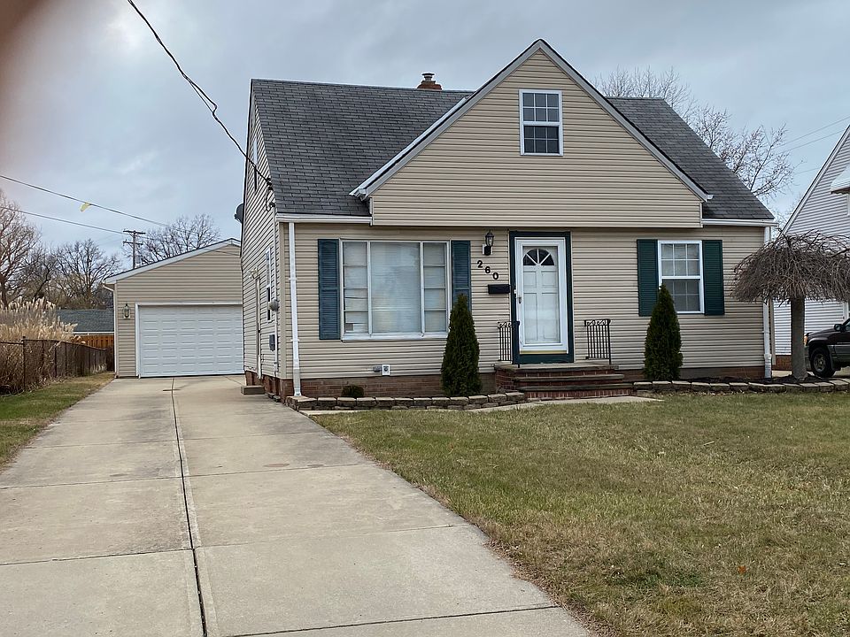 1st image of 260 E 288th St