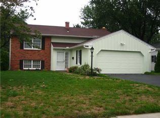 4553 Longfellow Rd, Sylvania, OH 43560