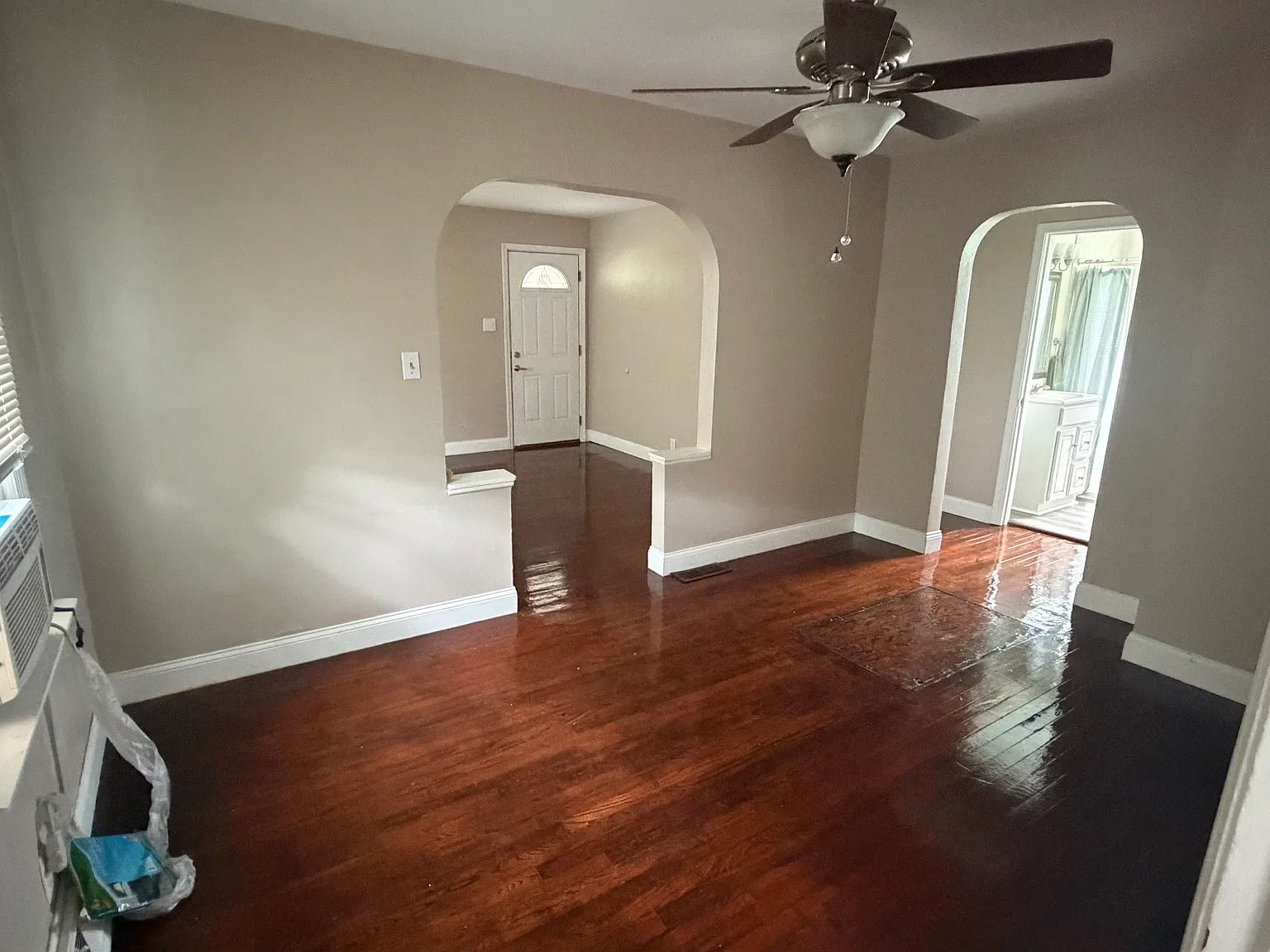 2 bed, 984 sqft, $1,400 — Photo 4