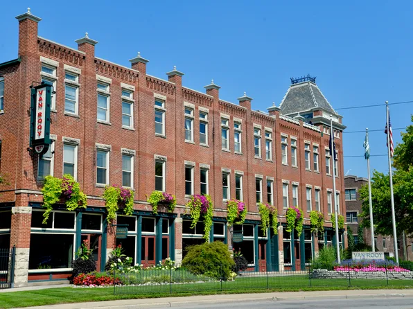 647 E 11th St APT A, Indianapolis, IN 46202