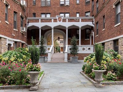 31 Pondfield Road W #57, Bronxville, NY, 10708