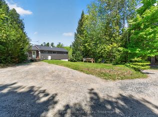 1084C Ridge Ln, North Frontenac, ON K0H1C0
