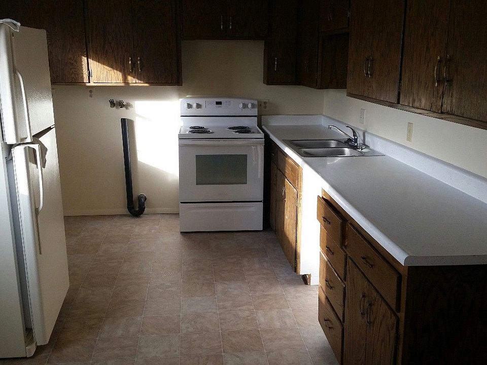 2nd image of 106 S Adams St APT A