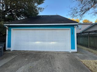 1725 Stonegate Ct, Baton Rouge, LA 70815