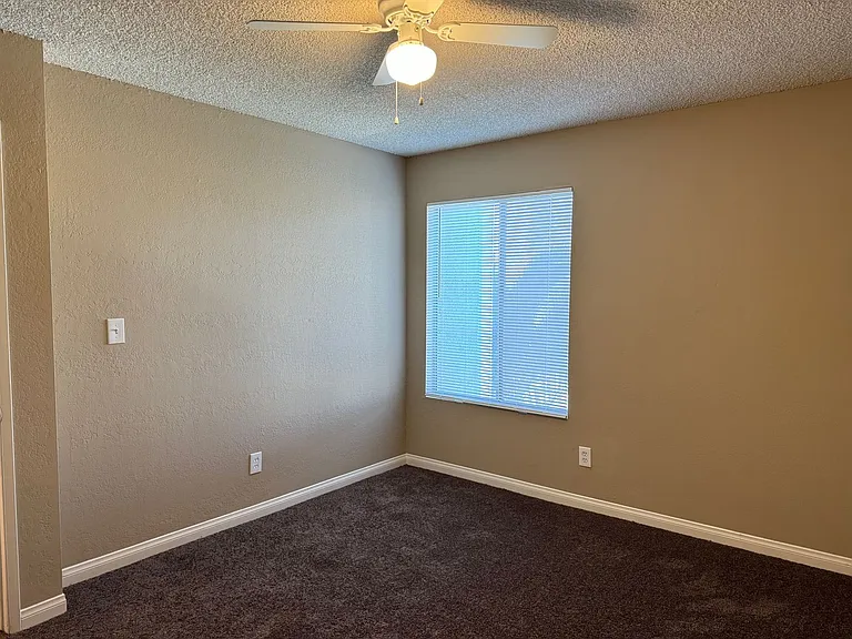 4830 Columbus St — Photo 3