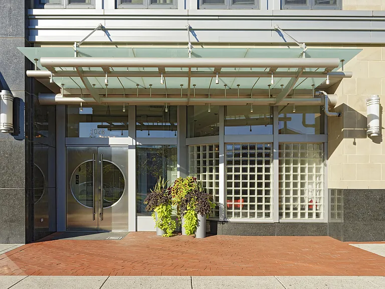 Jasper Columbia Pike — Photo 11