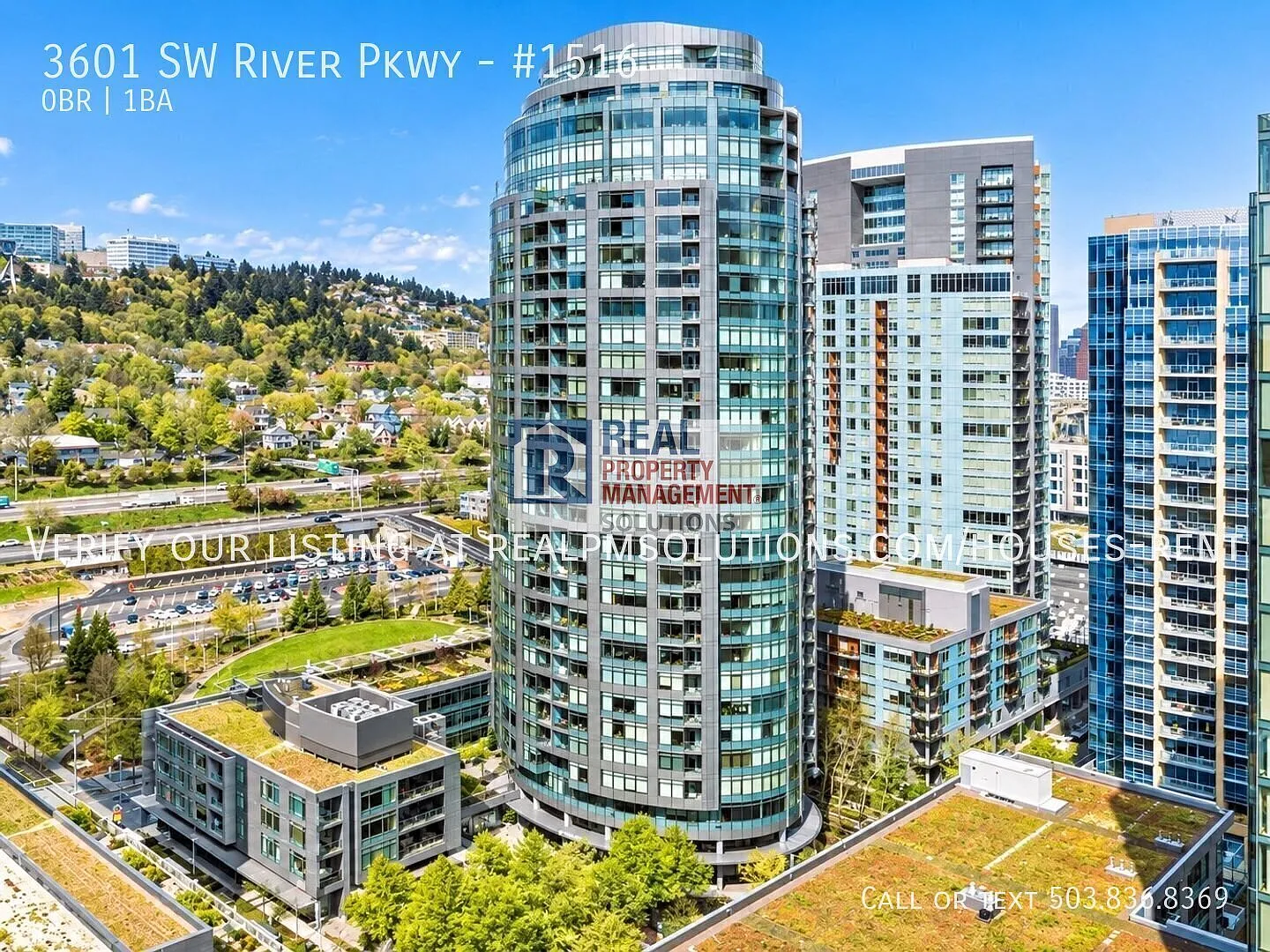 15th-Floor John Ross Studio with Expansive Views & Exceptional Amenities — Photo 1