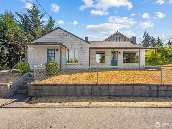 1604 Juniper Street, Milton, WA 98354