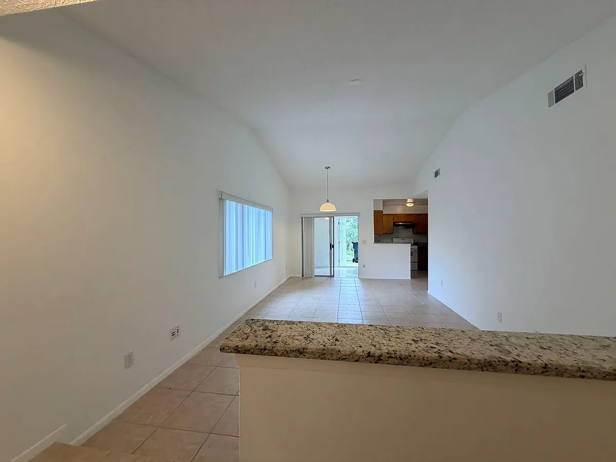 Building Photo - 6261 Sandcrest Cir