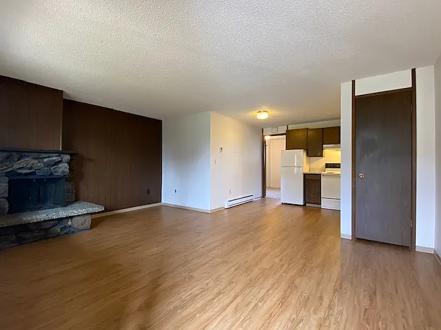1 bed, 576 sqft, $950 — Photo 3