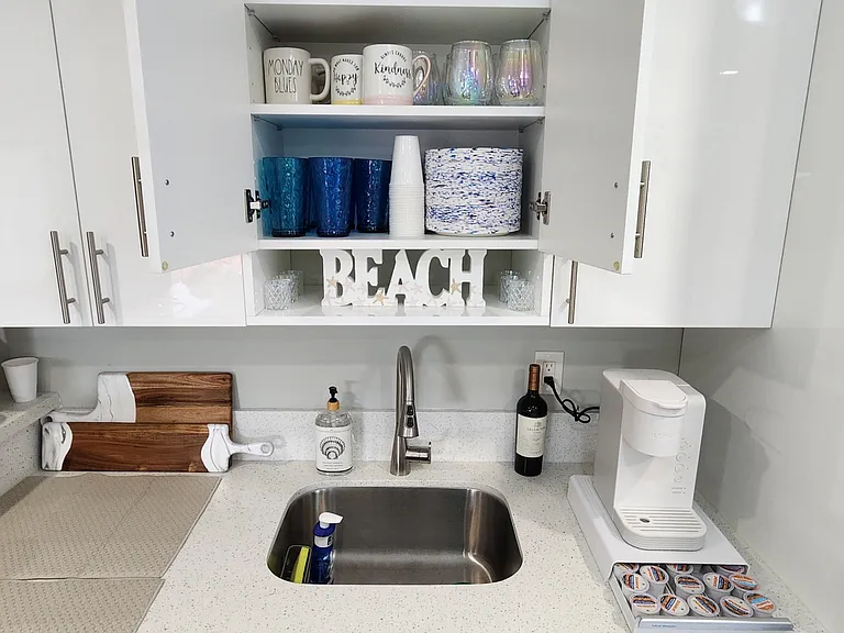 8966 Collins Ave #101 — Photo 5