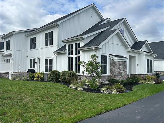 3rd image of 1736 Dobry Rd