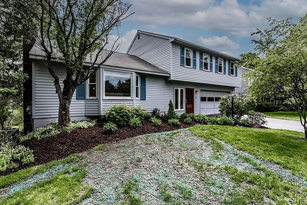 7 Tremain Dr photo 1