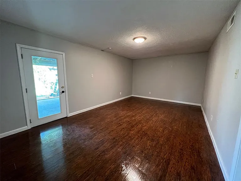 13843 New Village Ln — Photo 14