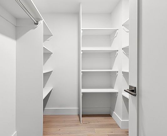 5th image of 310 E 46th St APT 24H
