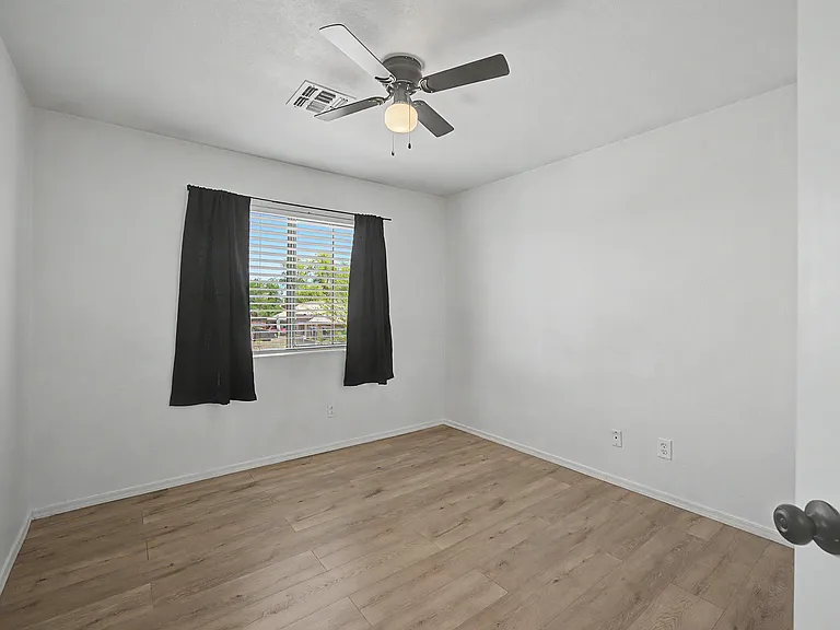 40813 N Barnum Way — Photo 18
