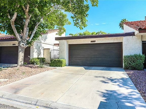 3rd image of 2730 San Lago Ct