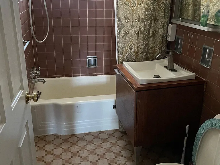 310 Woodland Dr — Photo 8