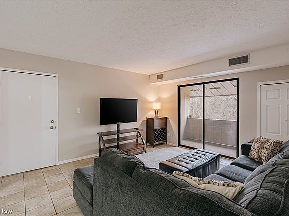 3rd image of 1680 Cedarwood Dr APT 343