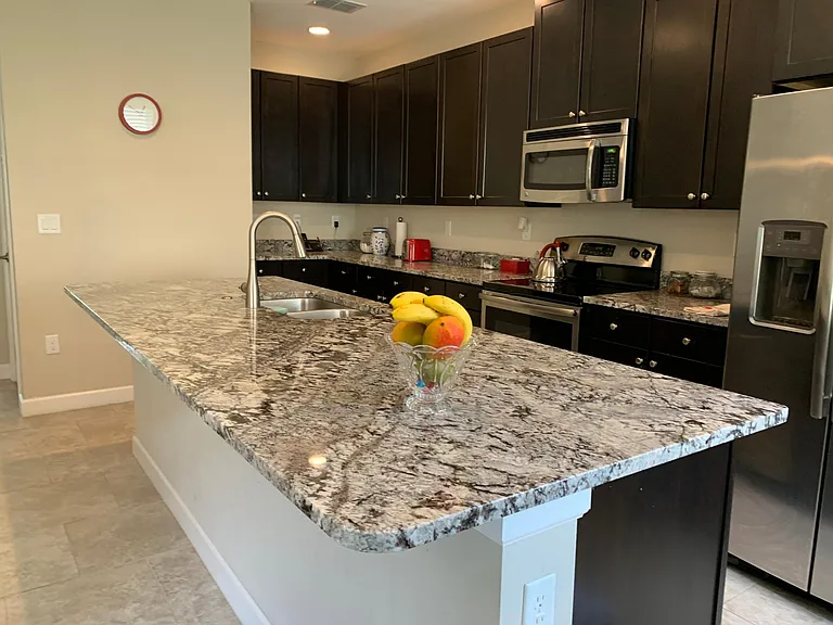 703 Hangnest Ln — Photo 3