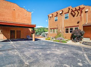16 Taos Pl, Manitou Springs, CO 80829