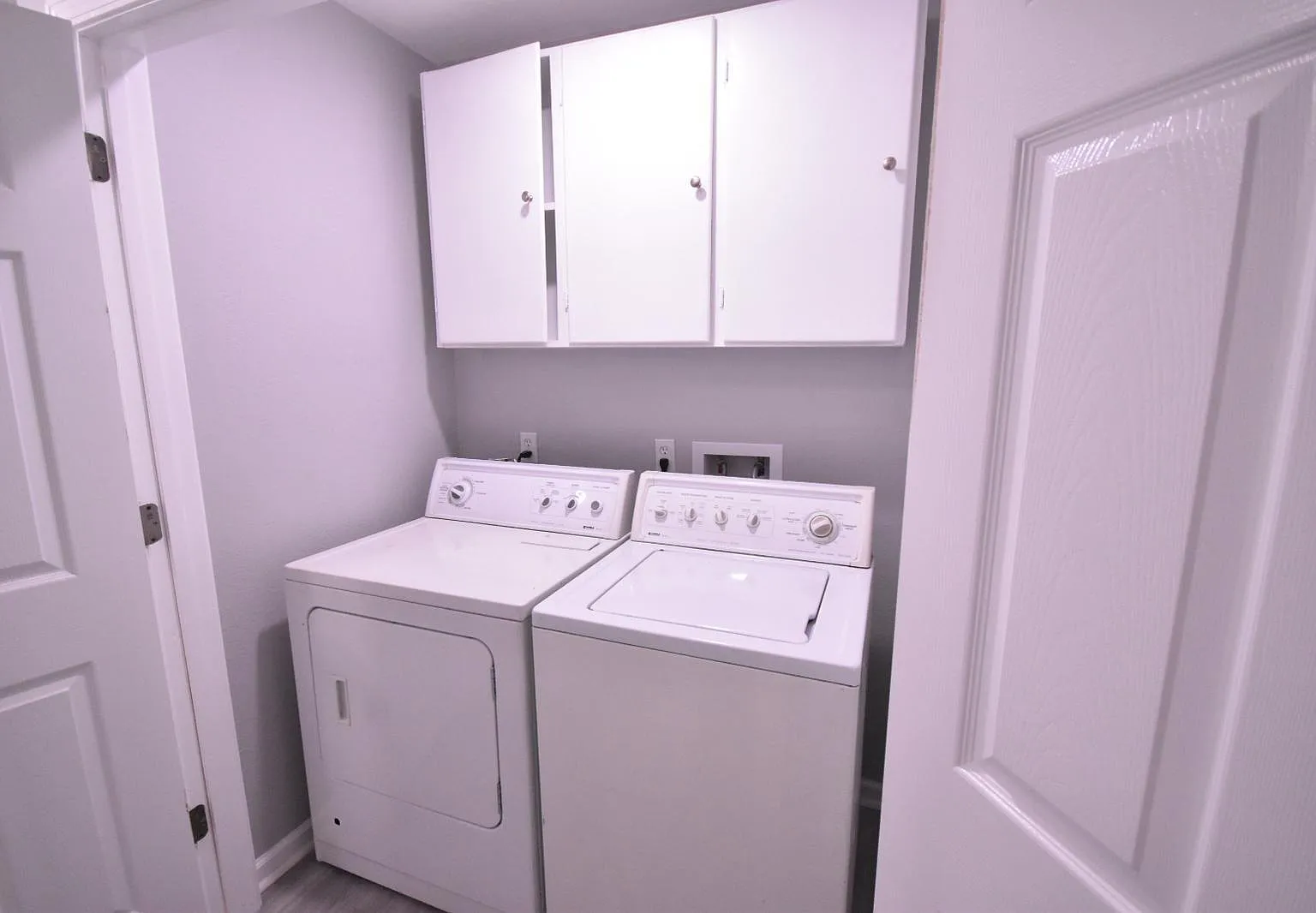 3 bed, 2.0 bath, 1221 sqft, $1,775 — Photo 3