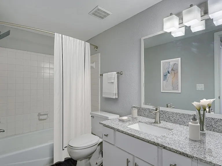 The Domain Apartments — Photo 15