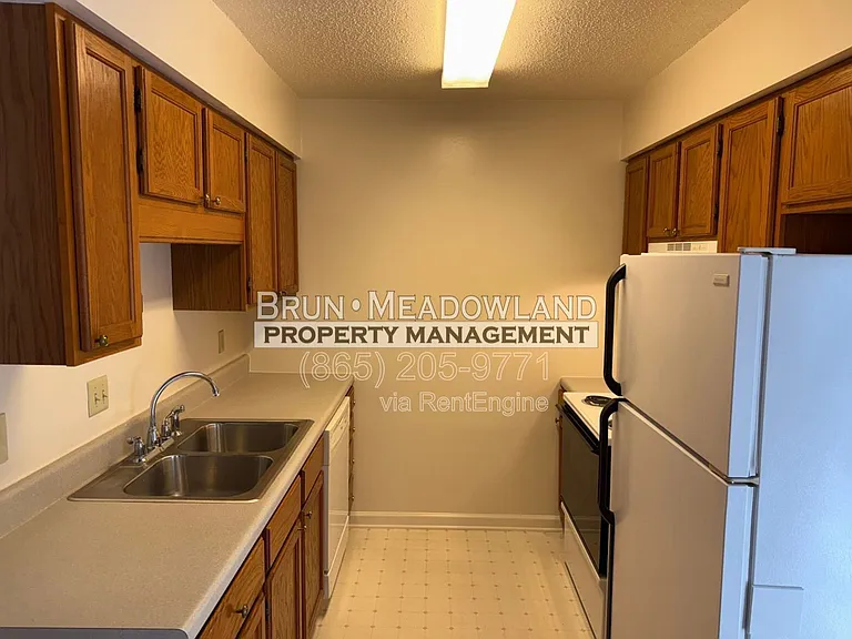 6523 Doe Creek Way — Photo 17