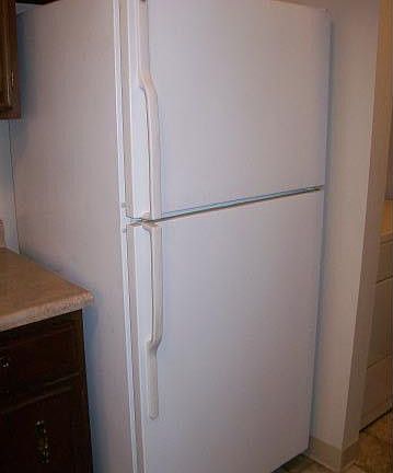 Refridgerator