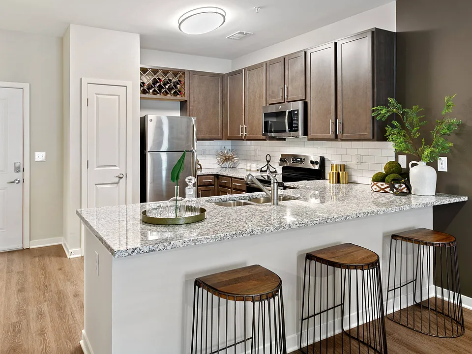 Bright Modern Kitchen with Breakfast Bar