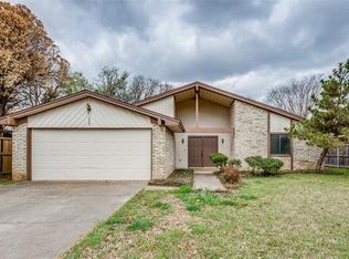 1527 Skyview Dr, Irving, TX 75060