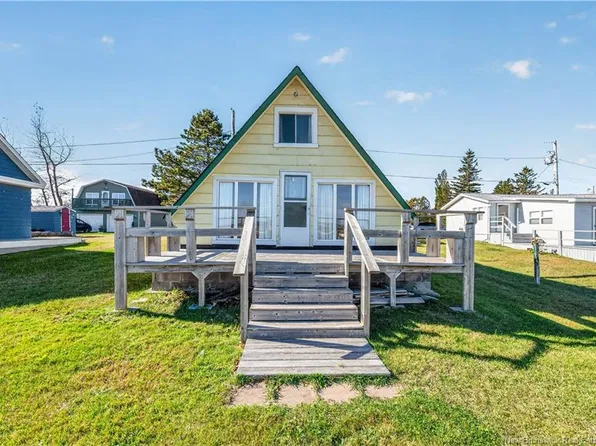 5 Nautical Dr, Dundas, NB E4R 4X3