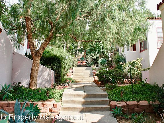 2nd image of 2224 1/2 Echo Park Ave