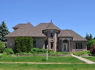 4409 Lakeside Ct, Ann Arbor, MI 48108