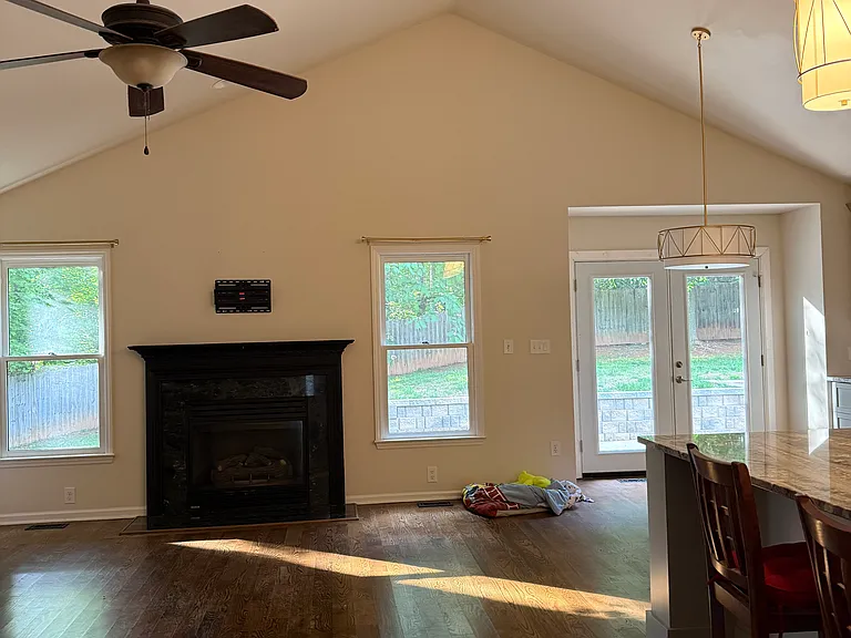 3973 Huntington Ct — Photo 8
