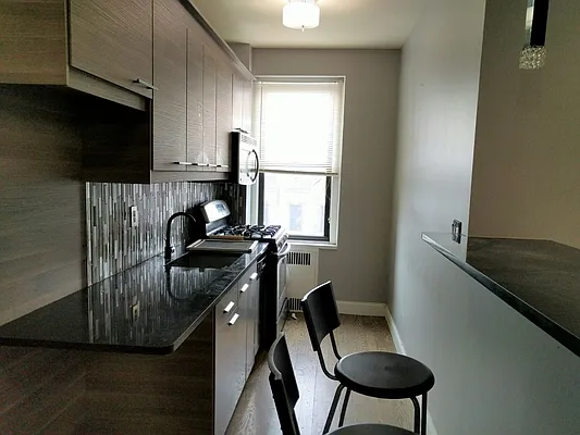 Rented by Zuz Realty | media 14