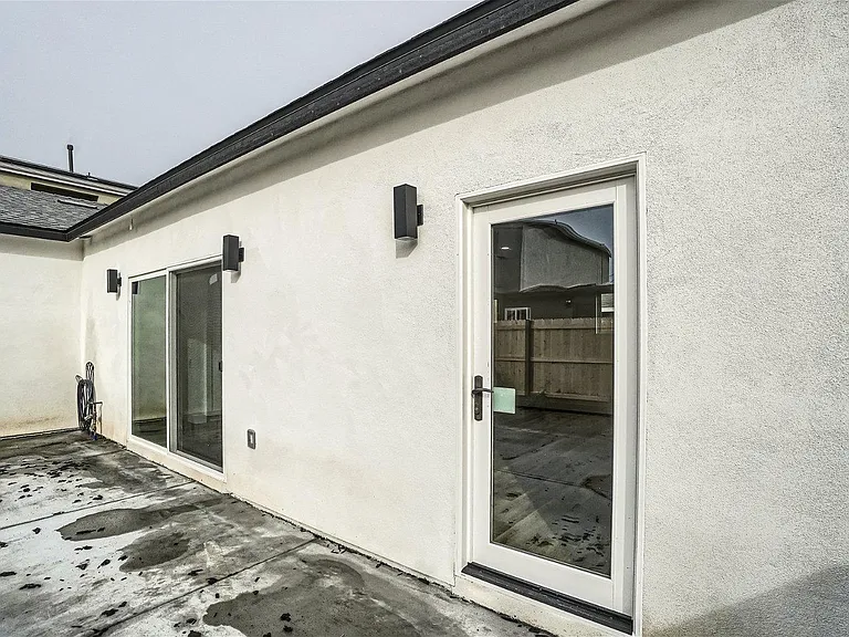 6264 Stewart St — Photo 20