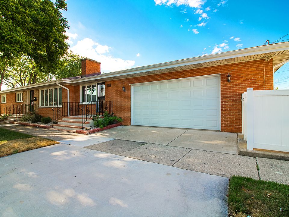 1st image of 4701 N Oconto Ave