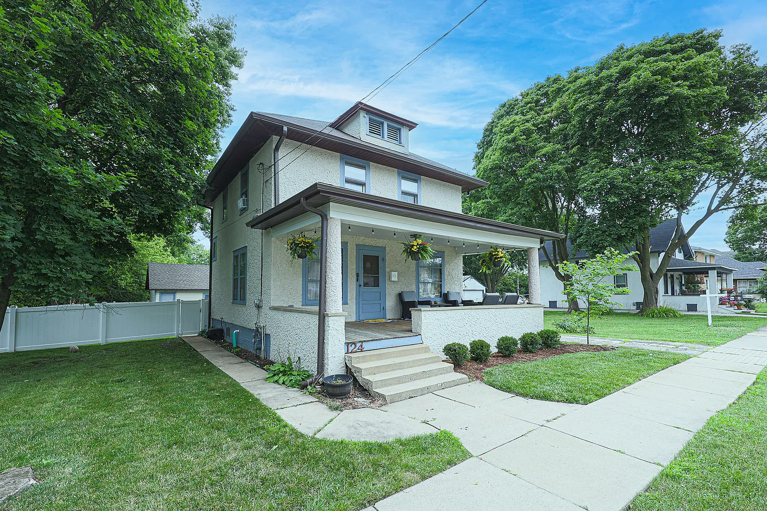 124 E Sunnyside Ave photo 1