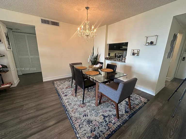 2625 Collins Ave #1508 — Photo 4