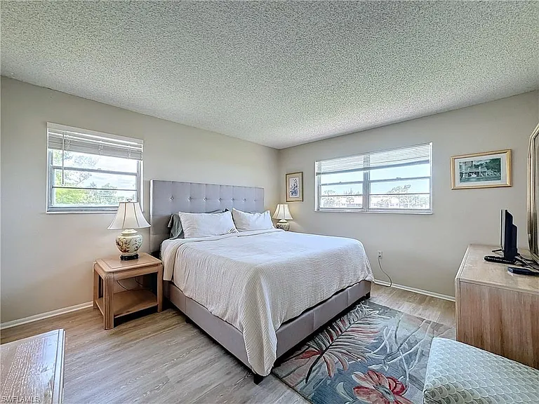 300 Forest Lakes Blvd #201 — Photo 28