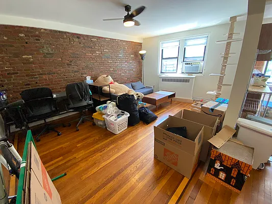 Rented by Voro New York | media 103