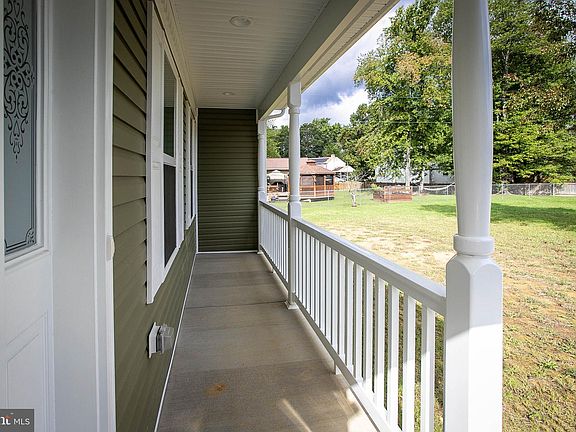 4th image of 11585 Acton Ln